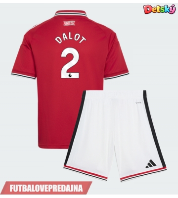 Lacne Dětský Futbalové dres Manchester United Diogo Dalot #2 2026-27 Krátky Rukáv - Domáci (+ trenírky)